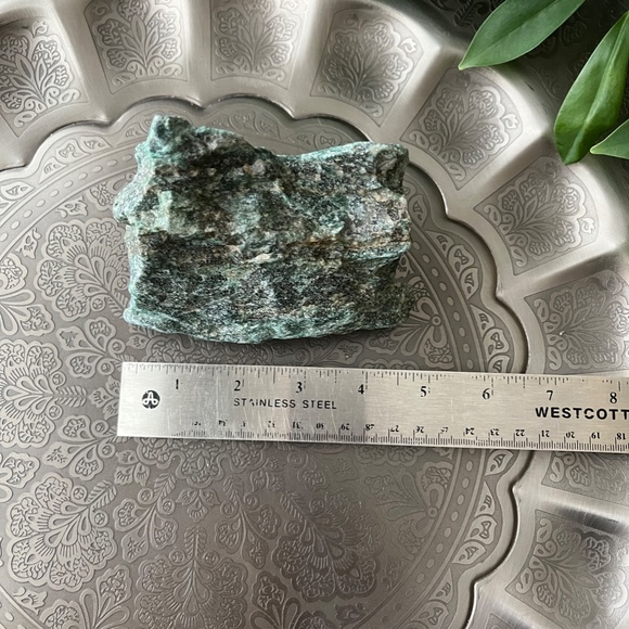 Rough Cut Green Aventurine - Picture 8 of 9